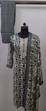 Load image into Gallery viewer, Fancy Kurti Set With Dupatta
