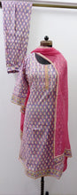 Load image into Gallery viewer, Handblock Kurti &amp; Dupatta
