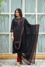 Load image into Gallery viewer, Pure Black Cotton Full Set with Mal Cotton Dupatta
