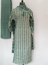 Load image into Gallery viewer, Trendy Green Nyra Cut Silk 3 Piece Set
