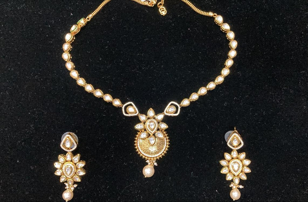 Kundan Jewellery Set